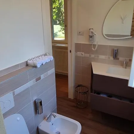 Amata Valgre Affittacamere, Comfort E Pulizia Eccezionali!! بيت ضيافة 4*